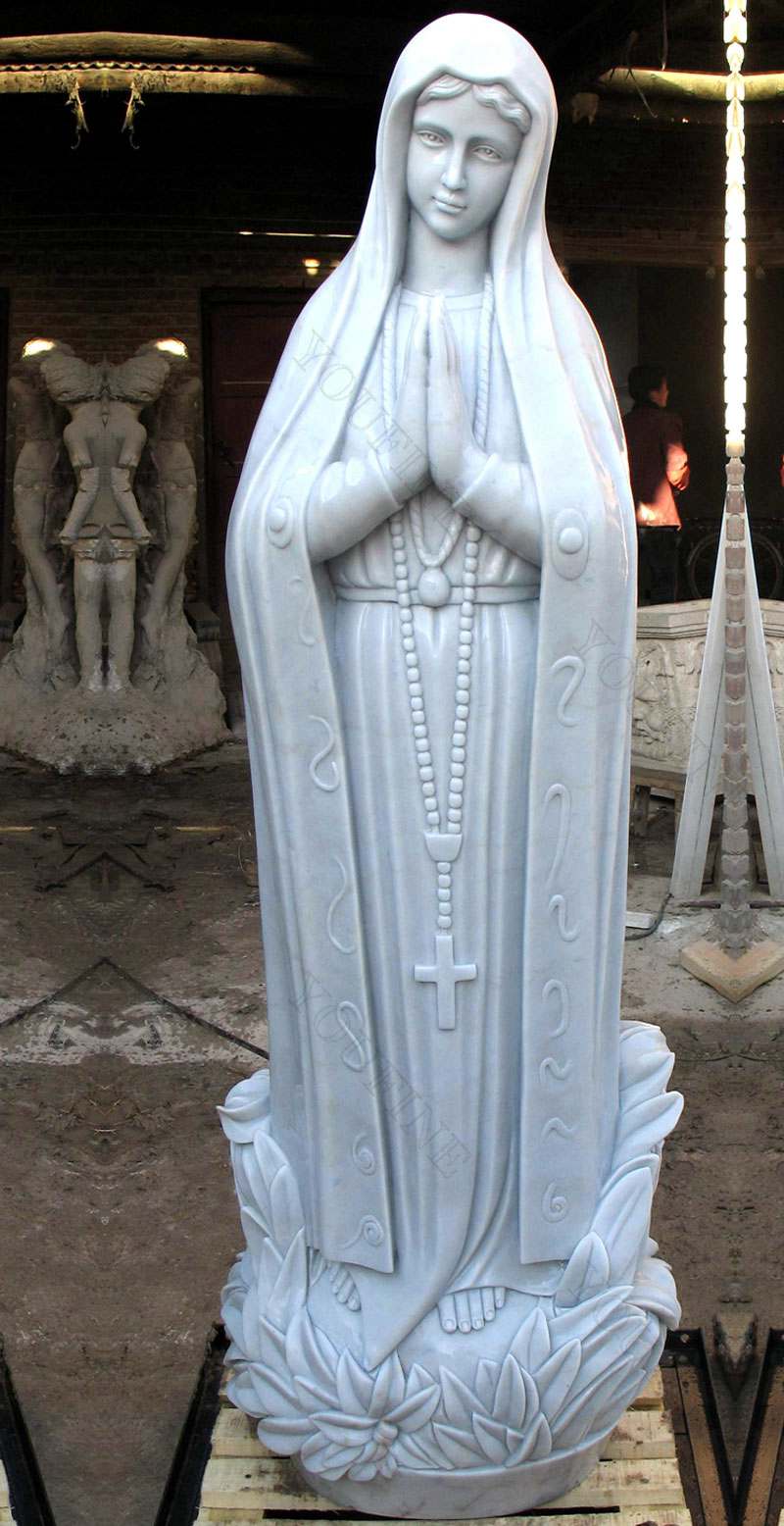 White Marble Our Lady of Lourdes Statue Stock for Garden